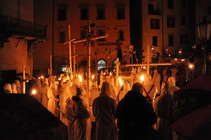 cristo morto processione Orte