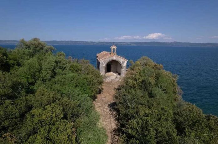 Isola Bisentina