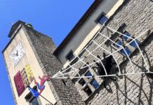 Peperino in Fiore torna nel borgo sospeso di Vitorchiano con fantastiche installazioni ispirate ai protagonisti dei cartoni animati Peperino in fiore 2026-Spiderman in Comune