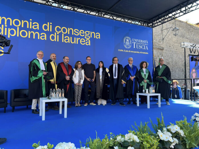 cerimonia di consegna dei diplomi di laurea