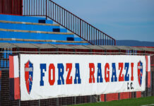 tribuna
