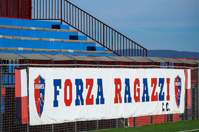 tribuna