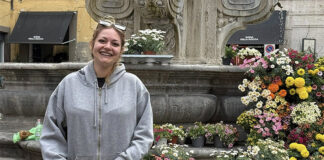 Jasmine Lombardi, floral designer: “Assemblare fiori significa raccontare due storie in una” Jasmin Lombardi-ph courtesy Pro Loco Viterbo