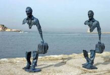 'Les Voyageurs' opera di Bruno Catalano a Marsiglia, Francia