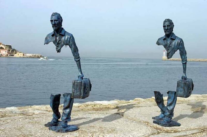 'Les Voyageurs' opera di Bruno Catalano a Marsiglia, Francia