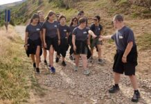 Viaggio alla Fine del Mondo di Juppiter, sul Cammino di Santiago cresce la fiducia nei giovani VAFDM-Giorno3-AltodelPerdon-6