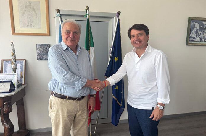 Enzo Facchini con Egisto Bianconi, direttore generale della Asl di Viterbo Enzo Facchini con Egisto Bianconi, direttore generale della Asl di Viterbo