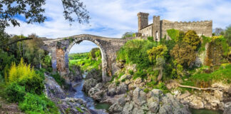 Weekend nella Tuscia, si ricomincia da agosto: cinema all’aperto, teatralizzazione concerti all’alba, sagre, festa del vino, il richiamo dei borghi