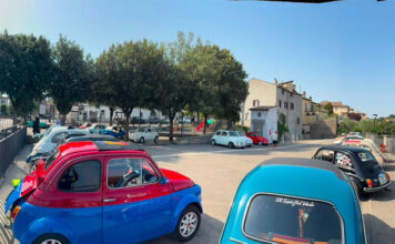 Vitorchiano, successo per il 1° Raduno Fiat 500 “Fuori le Mura” Raduno Fiat 500 Fuori le Mura-Vitorchiano