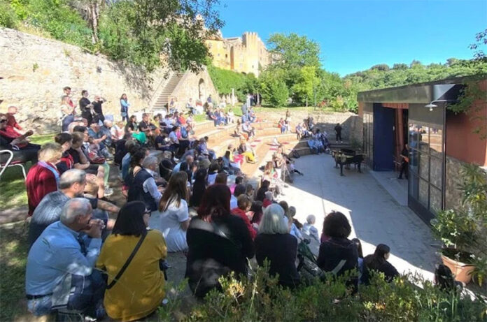 Teatro del Giardino Segreto-OperaExtravaganza