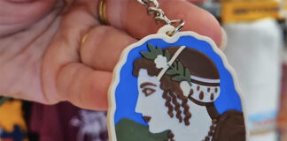 A Tarquinia ideato un portachiavi che fa da guida turistica digitale Gadget