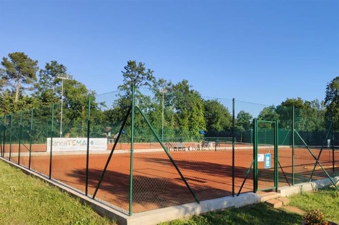 campo da tennis Valentano