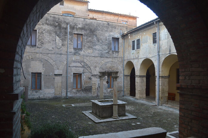 Monastero delle Benedettine di Santa Lucia a Tarquinia Monastero delle Benedettine di Santa Lucia a Tarquinia